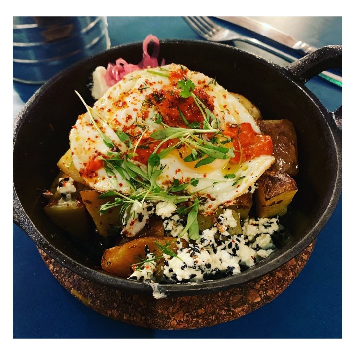 44E7FCF8-08E8-42FD-9FCE-1DFEEF5AF33B